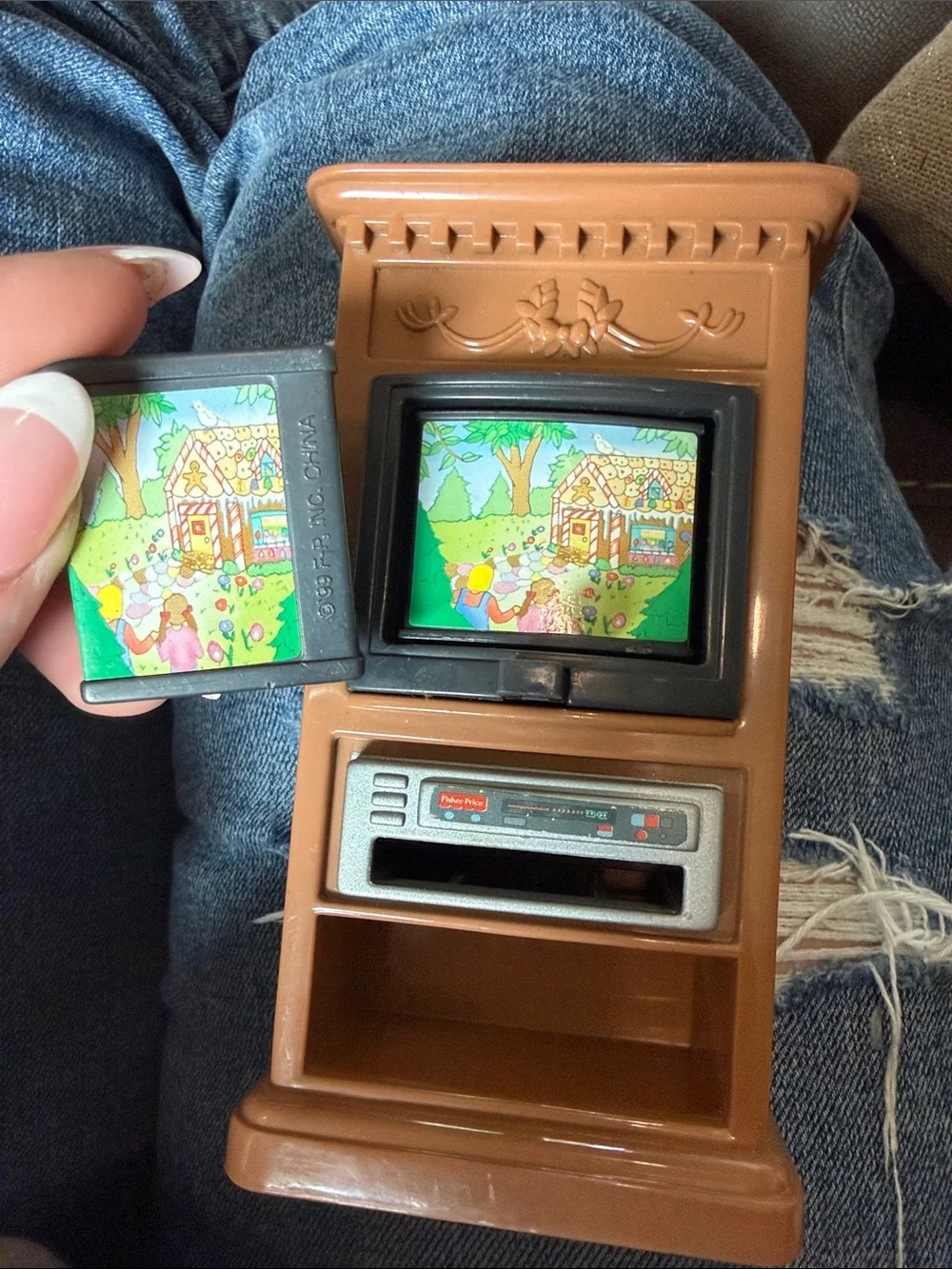 Fisher-Price Loving Family Dollhouse Brown 3 Screen Flip TV Television w/ VHS